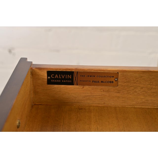 Wood Paul McCobb Irwin Collection Mahogany and Brass Nightstands or End Tables, Newly Refinished For Sale - Image 7 of 11