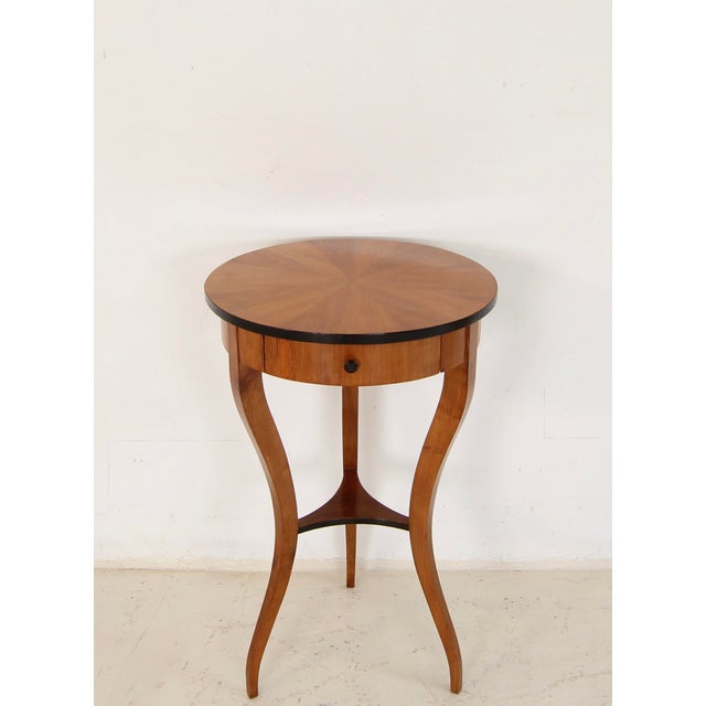 19th Century German Biedermeier Cherry Wood Side Table For Sale - Image 6 of 18