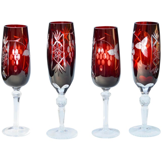 Rustic European Mid 20th Century Handblown Cut-to-Clear Textured Crystal Flutes- Set of 4 For Sale - Image 3 of 5
