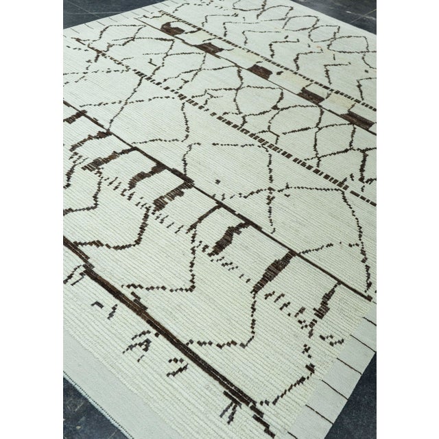 Ivory Turkish Tulu Handmade Rug 7'8" x 10'5" #19334 For Sale - Image 8 of 8