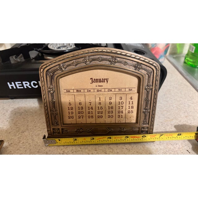 1900 - 1909 Antique Tiffany & Co. Venetian Bronze Desk Set With Original Calendar Cards - 3 Pieces For Sale - Image 5 of 5