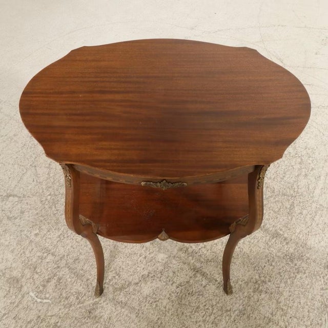 French Louis XV Style Mahogany Two-Tier Center Table, Early 20th Century For Sale - Image 3 of 11