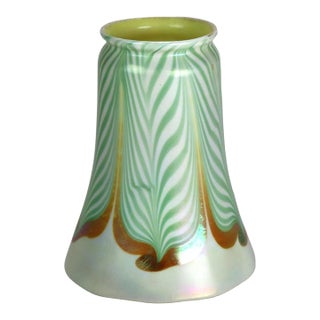 1920s Arts & Crafts Steuben Pulled Feather Art Glass Shade, Oversized Fitter For Sale