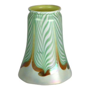 1920s Arts & Crafts Steuben Pulled Feather Art Glass Shade, Oversized Fitter