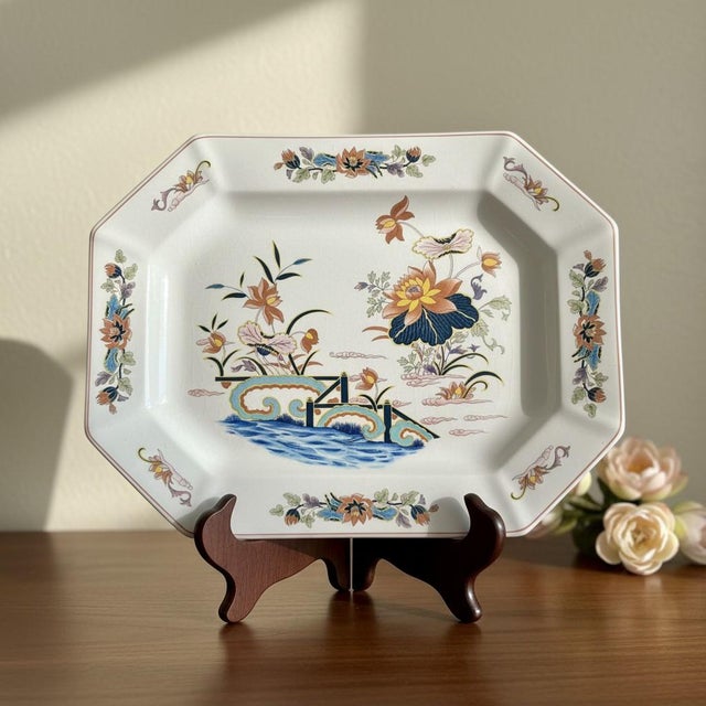 Vintage Wedgwood Lotus serving platter from the Georgetown Collection, produced in England circa 1974–1987. This...