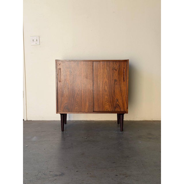 Wood Vintage Danish Rosewood Cabinet With Sliding Doors – MCM Storage Credenza For Sale - Image 7 of 10