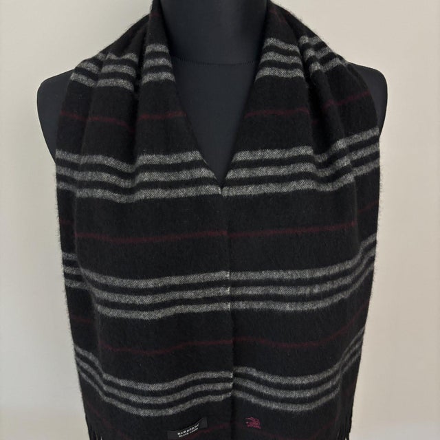 Burberry Burberry Black Label 100% Cashmere Scarf For Sale - Image 4 of 15