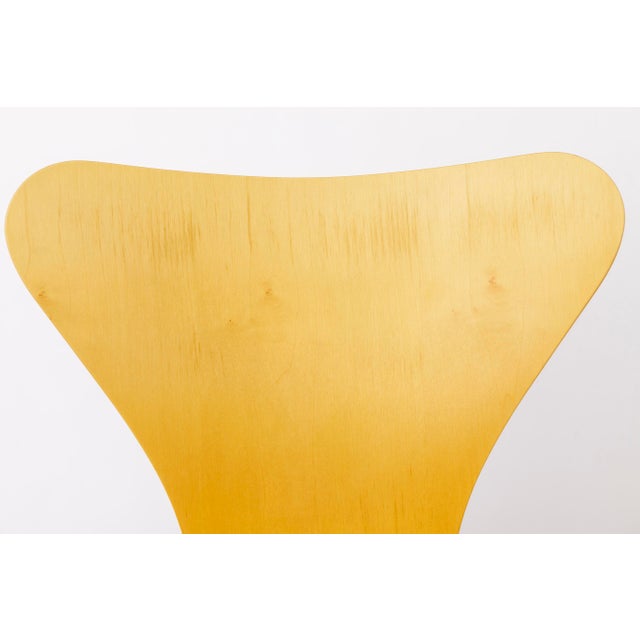 2000 - 2009 Chair 3 in Beechwood Shell by Arne Jacobsen for Fritz Hansen, 2000s For Sale - Image 5 of 10