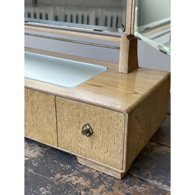 Vintage Japanese Kyodai Tri-Fold Mirror Tansu Vanity/Chest, Circa 1950s For Sale In New York - Image 6 of 18