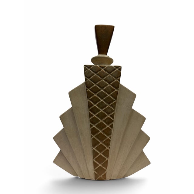 Late 20th Century Grand Postmodern Vanguard Studios Art Deco Revival Fan Vase For Sale - Image 5 of 6