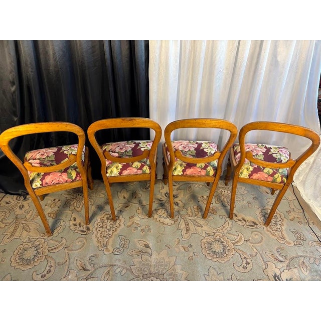 Victorian Mahogany Balloon Back Dining Chairs, Set of 4 – Floral Upholstery For Sale - Image 13 of 16