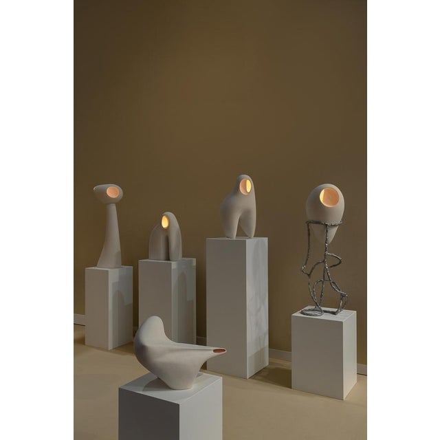 Metal Nomad III:01 Table Lamp in White Sand Stoneware and Aluminum by Sofia Karnukaeva For Sale - Image 7 of 9