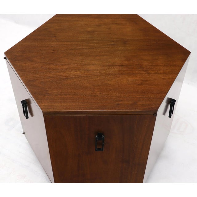 Brown Mid 20th Century Hexagon Shape Drop Pulls Cabinet End Table For Sale - Image 8 of 11