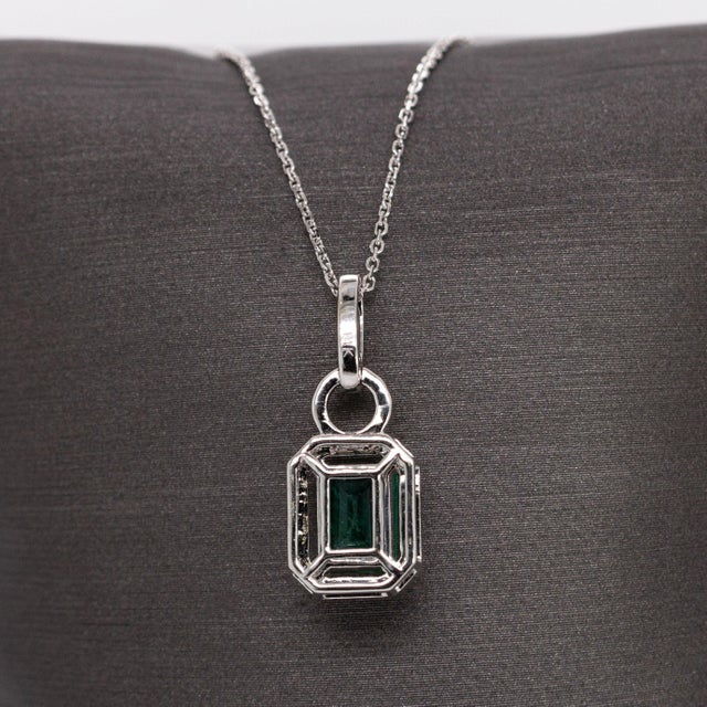 1.2Ct Zambian Emerald and Natural Diamond Pendant in Solid 14k White Gold For Sale In Columbus - Image 6 of 7