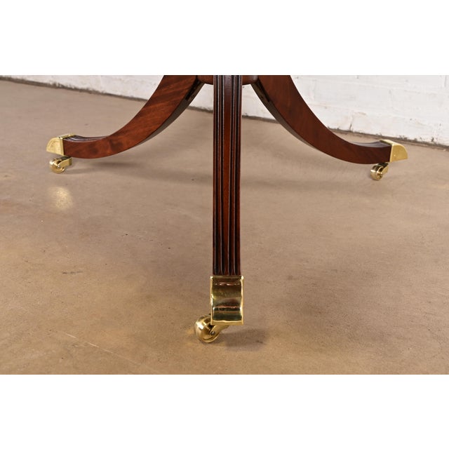 Councill Furniture Georgian Banded Mahogany Double Pedestal Extension Dining Table, Newly Refinished For Sale - Image 11 of 14