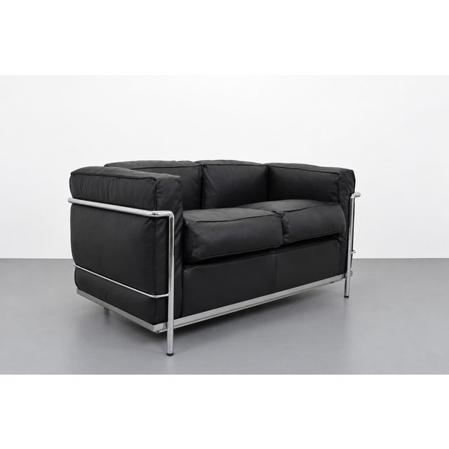 LC2 Sofa Black Leather Seats by Le Corbusier for Cassina, 2010s, in Very Good conditions. Designed 1920 to 1949 This piece...