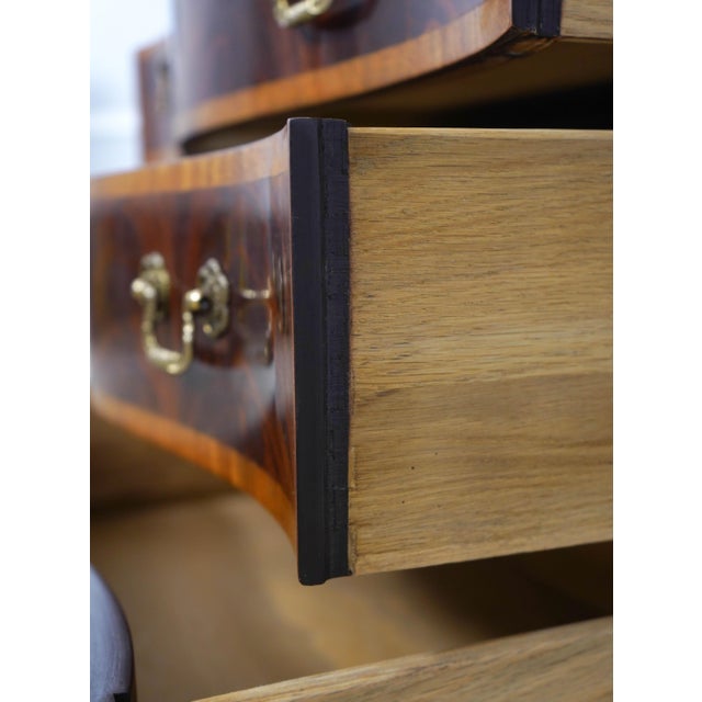 1980s Hickory Mahogany Inlaid Serpentine Curved Front Chest For Sale - Image 5 of 18