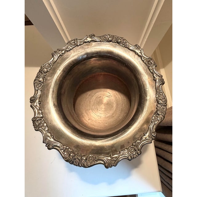 Oneida Late 20th Century Baroque Style Silver Plate Champagne Bucket / Wine Cooler For Sale - Image 4 of 7