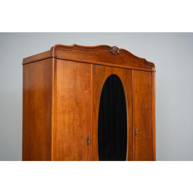 Art Nouveau Wardrobe in Walnut For Sale - Image 5 of 18
