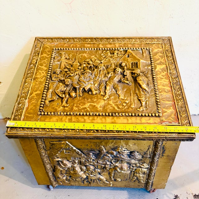 19th-Century Style English Repoussé Brass Fireside Coal & Kindling Box on Casters For Sale - Image 11 of 12