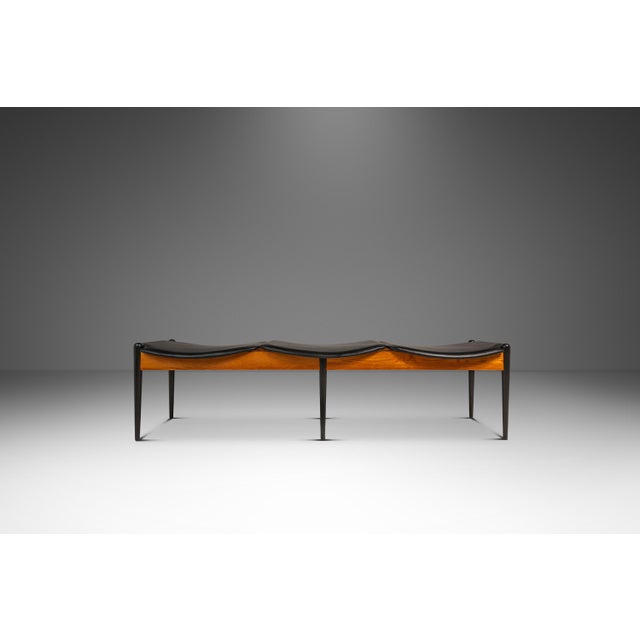Wood Mid-Century Modern Three Seat Gallery Bench in Oak & Leather Attributed to Arthur Umanoff for Washington Woodcraft, Usa, C. 1960s For Sale - Image 7 of 17