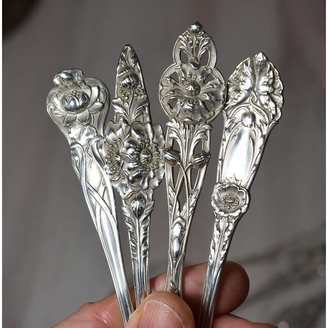Art Deco Antique Collection of 8 Floral Sterling Silver Teaspoons Tea Party For Sale - Image 3 of 17