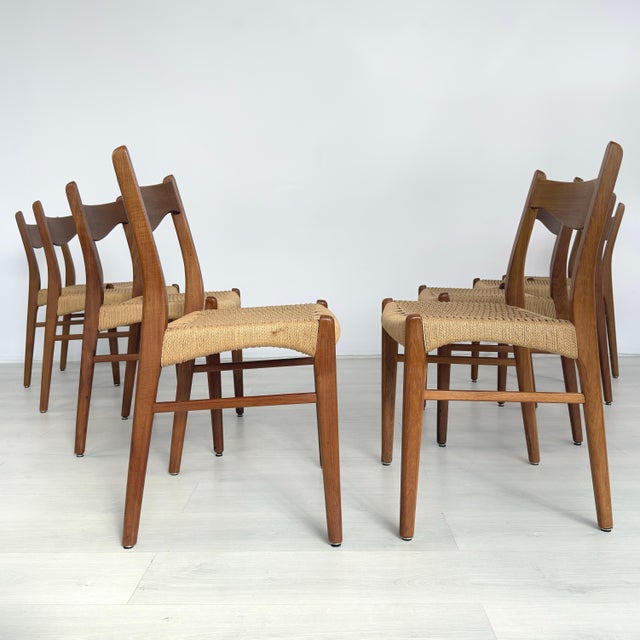 Mid-Century Modern Arne Wahl Iversen Dining Chairs – Set of 8 For Sale - Image 3 of 12