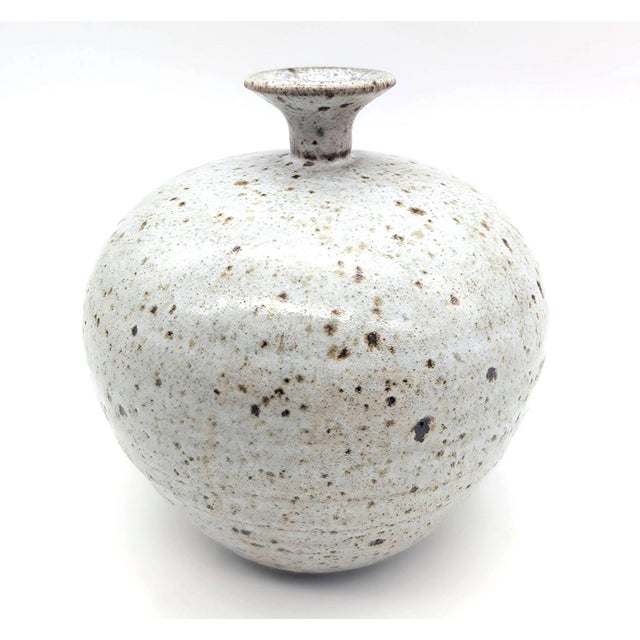 California Pottery 1970s Roger Butler Studio Pottery Speckled Glazed Bud Vase For Sale - Image 4 of 11