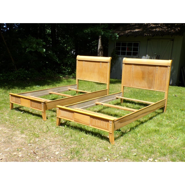 Vintage Pair 1920's Neoclassical Adams Style Twin Beds For Sale - Image 4 of 16