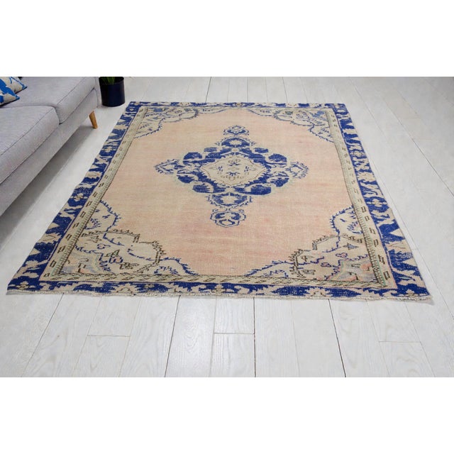 Turkish 1950s Geometric Oushak Area Carpet For Sale - Image 3 of 10