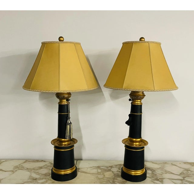 Mid-Century Modern Pair of Hollywood Regency Style Table Lamps With Custom Shades, Ebony and Gilt For Sale - Image 3 of 11