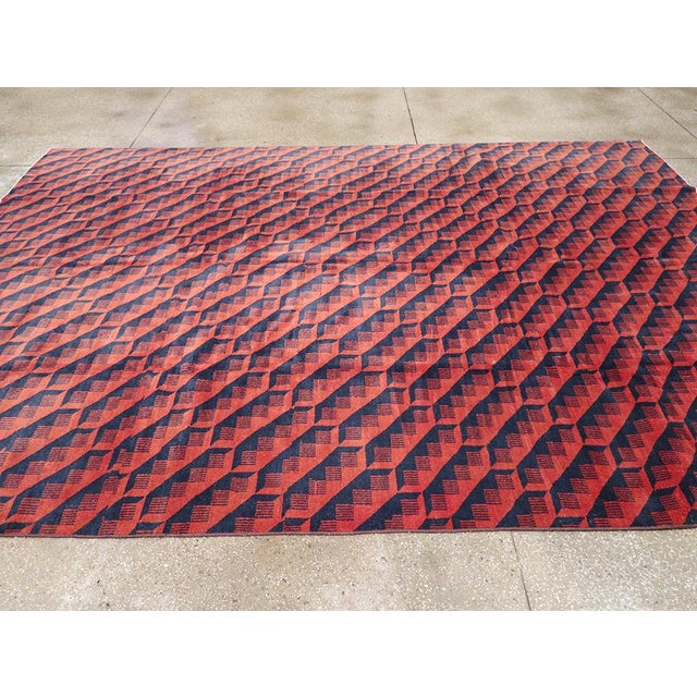 Galerie Shabab Collection Mid-20th Century Turkish Anatolian Art Deco Carpet For Sale In New York - Image 6 of 10