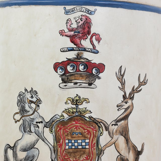 White Pair Vintage White Hand Painted Tole Tea Caddy Lamps Heraldic Crest Motif Table Lamps For Sale - Image 8 of 12