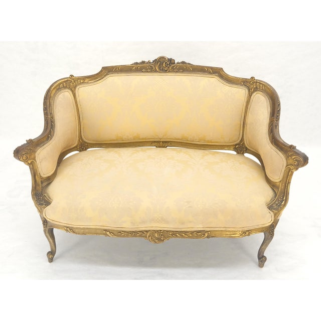 Early 20th Century c1920s French Louis XV Gold Gilt Wood Loveseat Sofa For Sale - Image 5 of 12