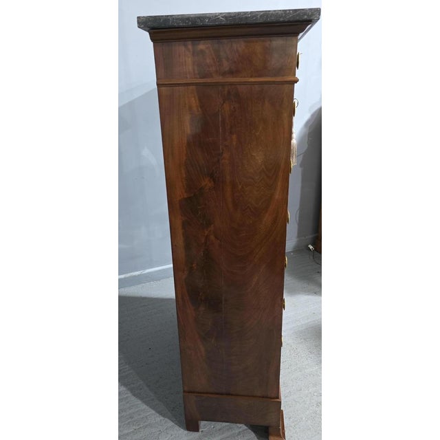 A super quality French six drawer mahogany chest of drawers with stunning gilt handles and original working key, oak lined...