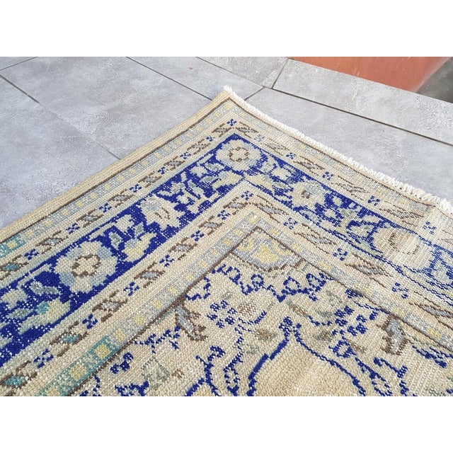 1950s Oversize Oushak Geometric Carpet For Sale - Image 6 of 10