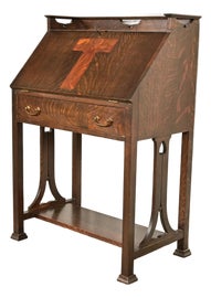 Example of Charles Limbert Tables