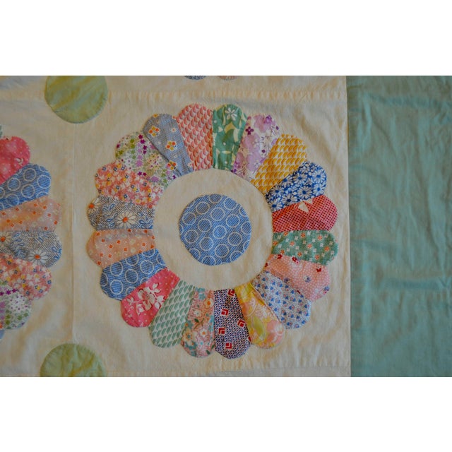 Mint 1940s Dresden Plate Quilt - For Sale - Image 8 of 12