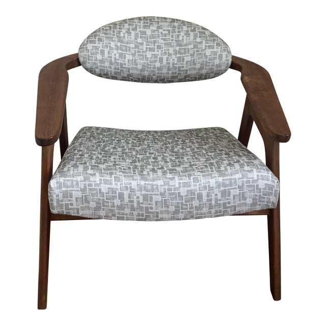 Vintage Mid Century Modern Sculptural Walnut Lounge Chair For Sale