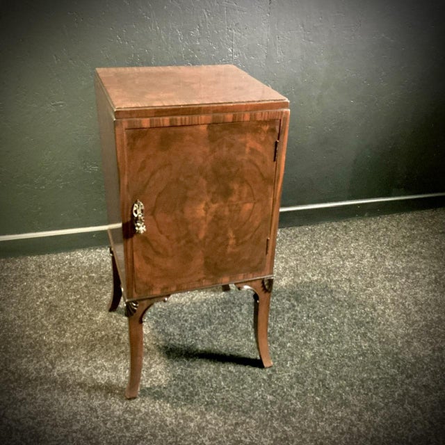 Wood Art Deco Bedside Cupboard, 1935 For Sale - Image 7 of 7
