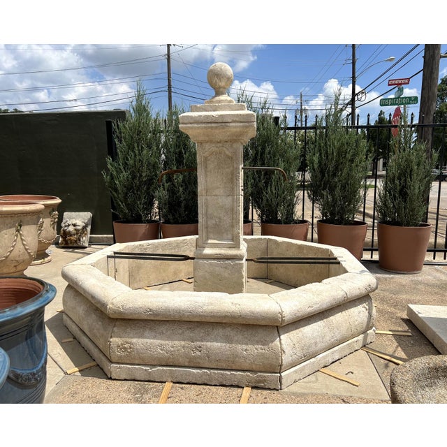 Le Louvre Carved Limestone Center Fountain From the South of France For Sale In Dallas - Image 6 of 16