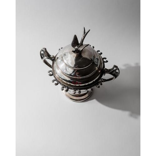 Metal Vintage Silver Plated Footed Bowl with Lid from Warren Rogers, 1930s For Sale - Image 7 of 11