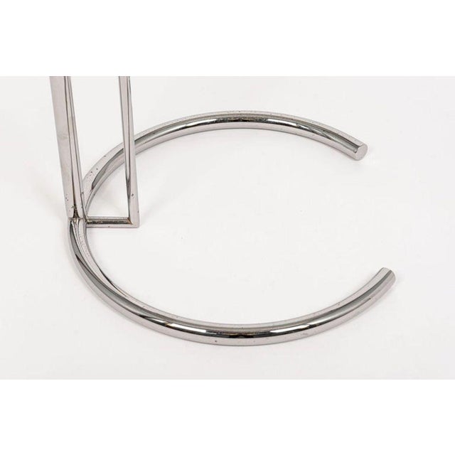 Metal Mid Century Glass & Chrome Round Side Table by Eileen Gray (Attr.) For Sale - Image 7 of 11