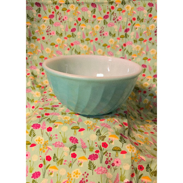 Mid-Century Modern Antique Vintage Fire King Anchor Hocking Nesting Bowls For Sale - Image 3 of 9