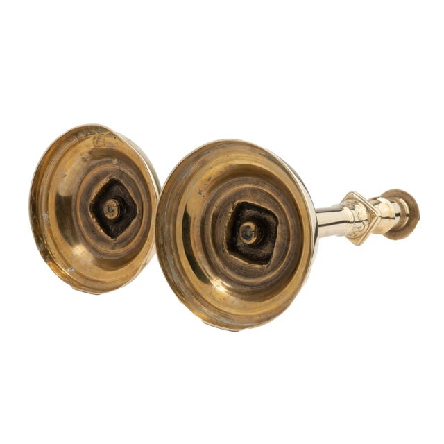 Brass Pair of French Cast Brass Candlesticks With Corinthian Capitals, 1820 For Sale - Image 8 of 9