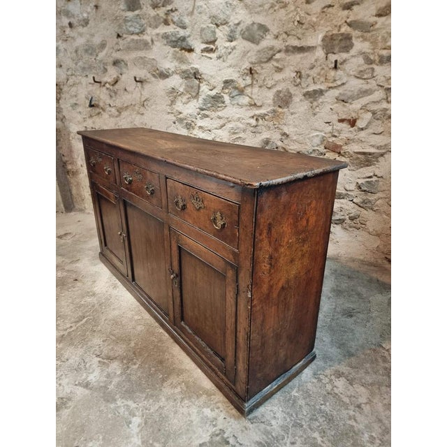 Georgian Chestnut Dresser or Sideboard, 18th Century For Sale - Image 6 of 17