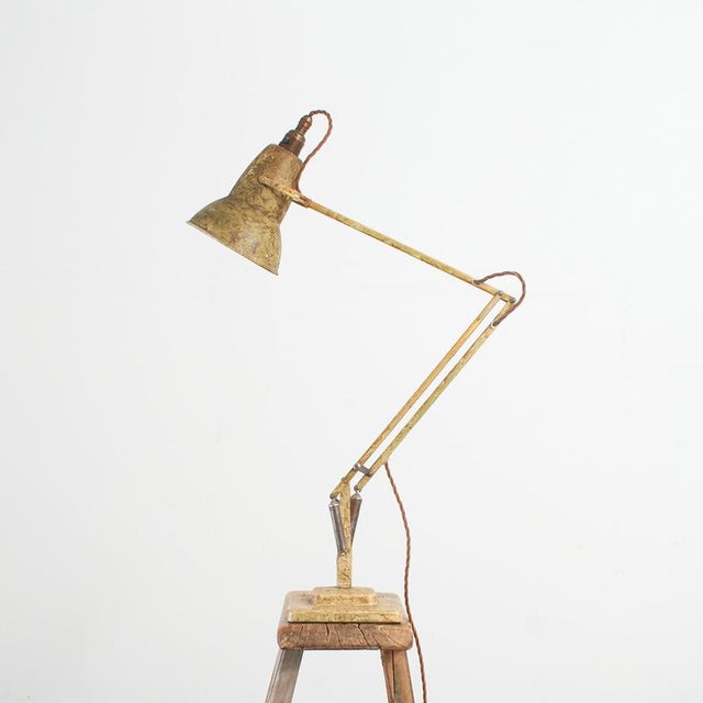 Original Anglepoise Lamp 1227 Model By Herbert Terry & Sons – F An original Anglepoise lamp by Herbert Terry and Sons,...