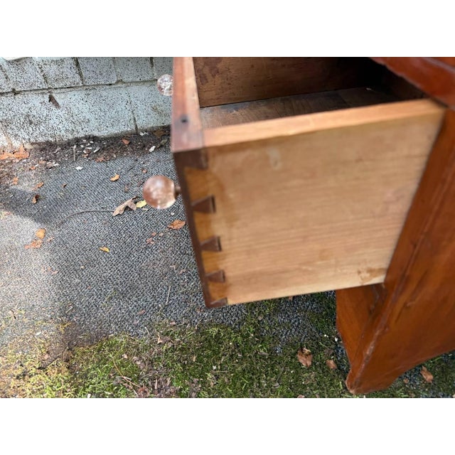 Wood Antique Early American Primitive Style Muler Blanket Chest With Drawers. For Sale - Image 7 of 17