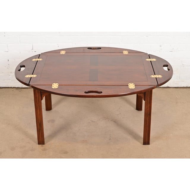 English Baker Furniture Chippendale Mahogany Butler's Coffee Table For Sale - Image 3 of 15