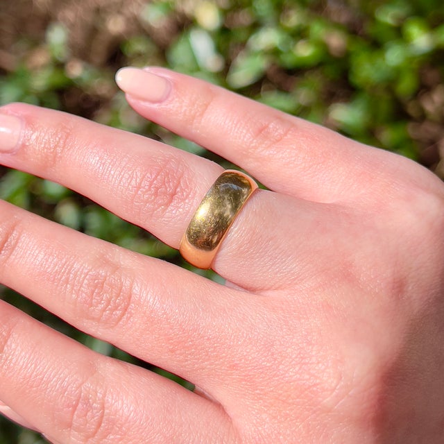 Late 20th Century Victorian Gold Band, Size 6.5 For Sale - Image 11 of 12